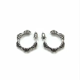 Silver-Toned Scalloped Hoop Earrings