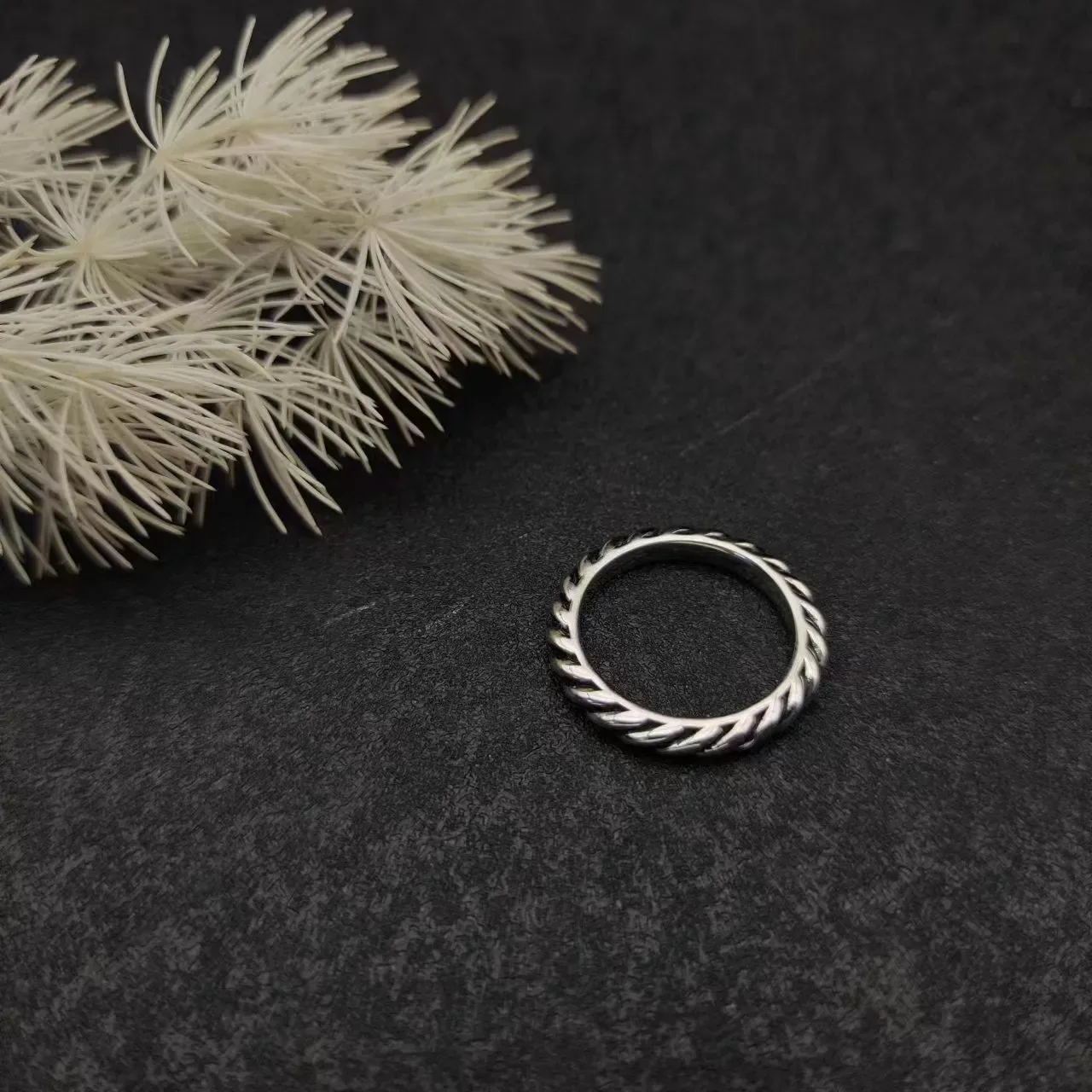 Bague de bande de corde tordue ton argenté 2