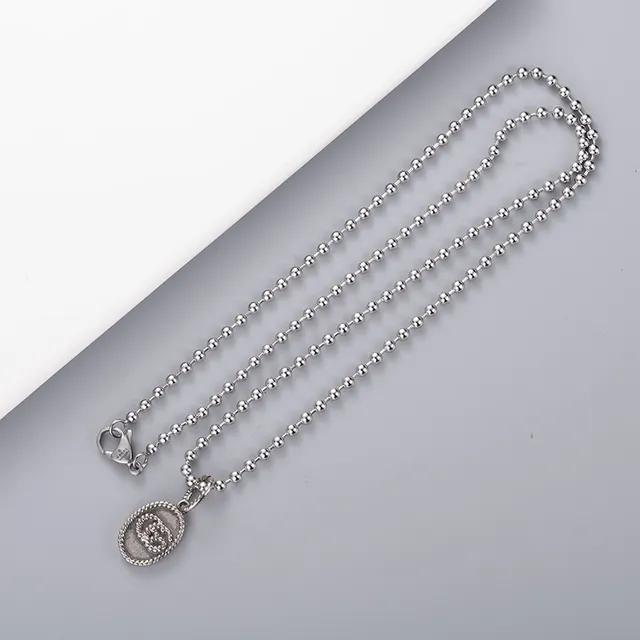 Silver Twisted Rope-Link Chain Oval Pendant Necklace 2