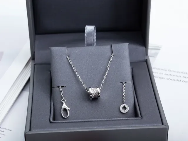 Silver White Barrel-Shaped Pendant Pavé-Set Clear Stones Necklace 4