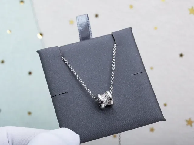 Silver White Barrel-Shaped Pendant Pavé-Set Clear Stones Necklace 7