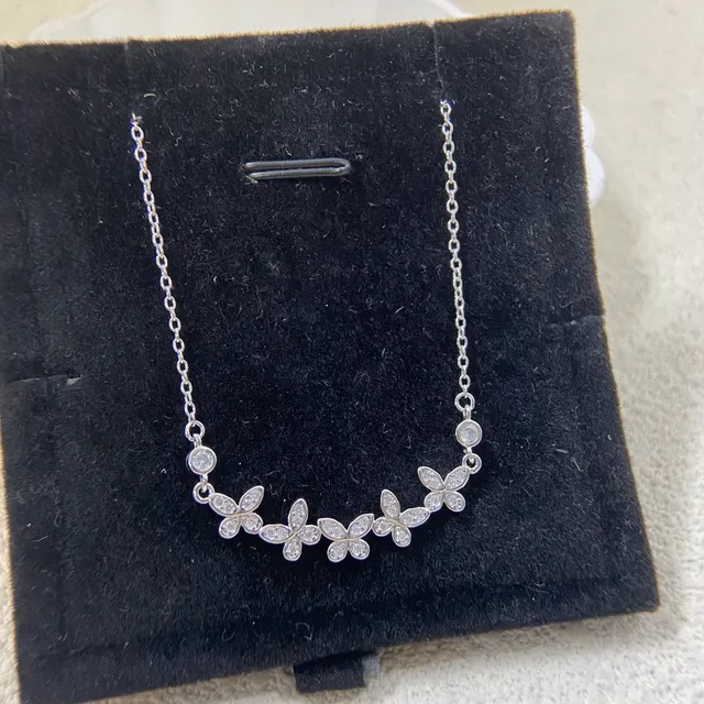 Silver White Chain Butterfly Motifs Necklace 3