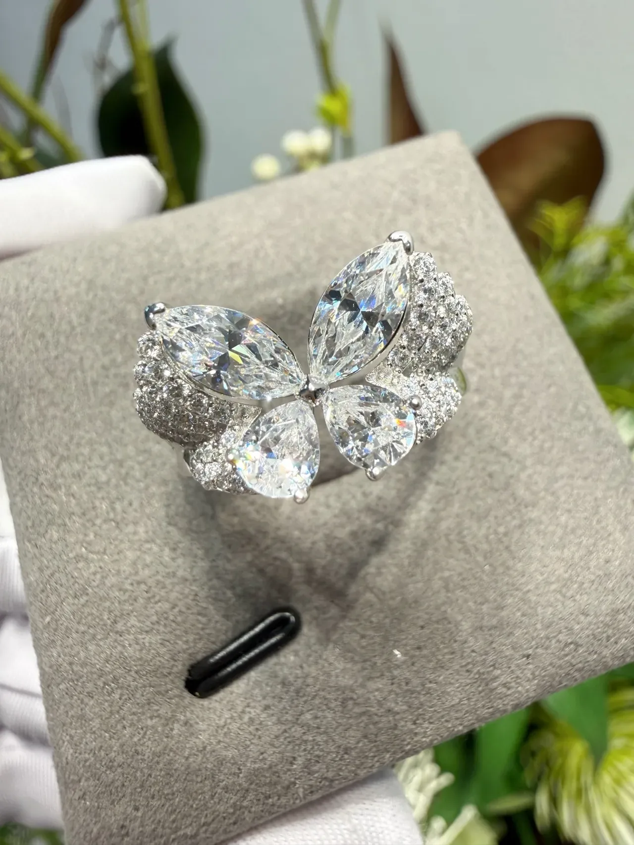 Silver White Multi-Stone Cluster Marquise-Cut Center Ring 6