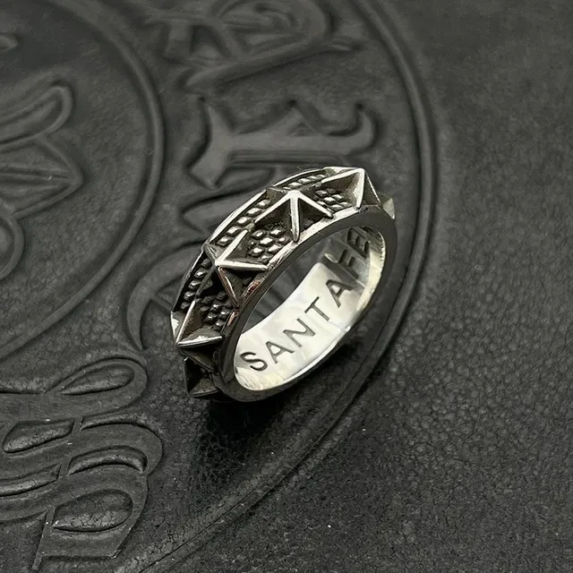 Spiked Bezel Textured Band Silver Ring 5