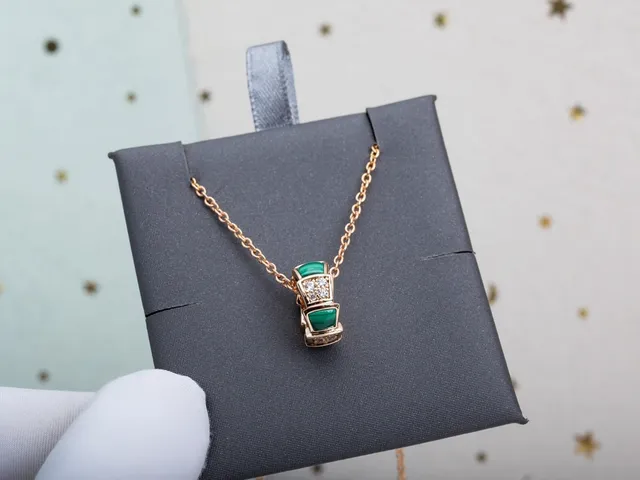 Stacked Geometric Malachite and Pavé Diamond Pendant Necklace 7