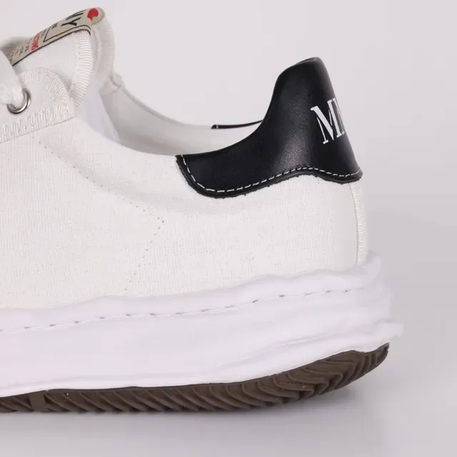 White Black Canvas Upper Ribbed Rubber Toe Cap Sneakers 4