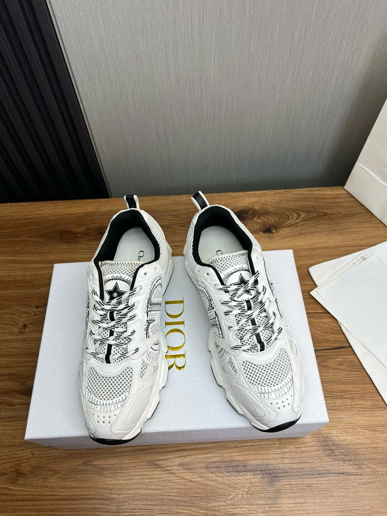 White Black Sole Mesh And Synthetic Overlay Construction Chunky Sneakers 3