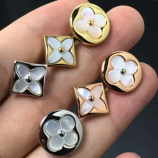 White Gold Floral Motif Mother-of-Pearl Inlay Brooch