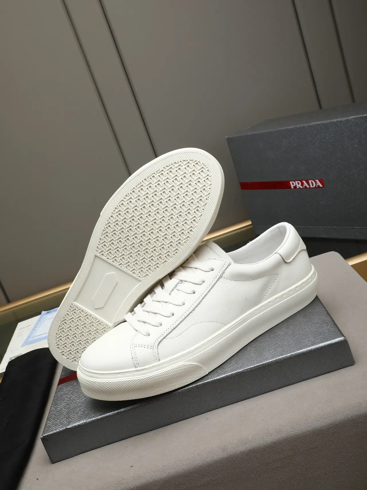 White Minimalist Low-Top Lifestyle Sneaker 4