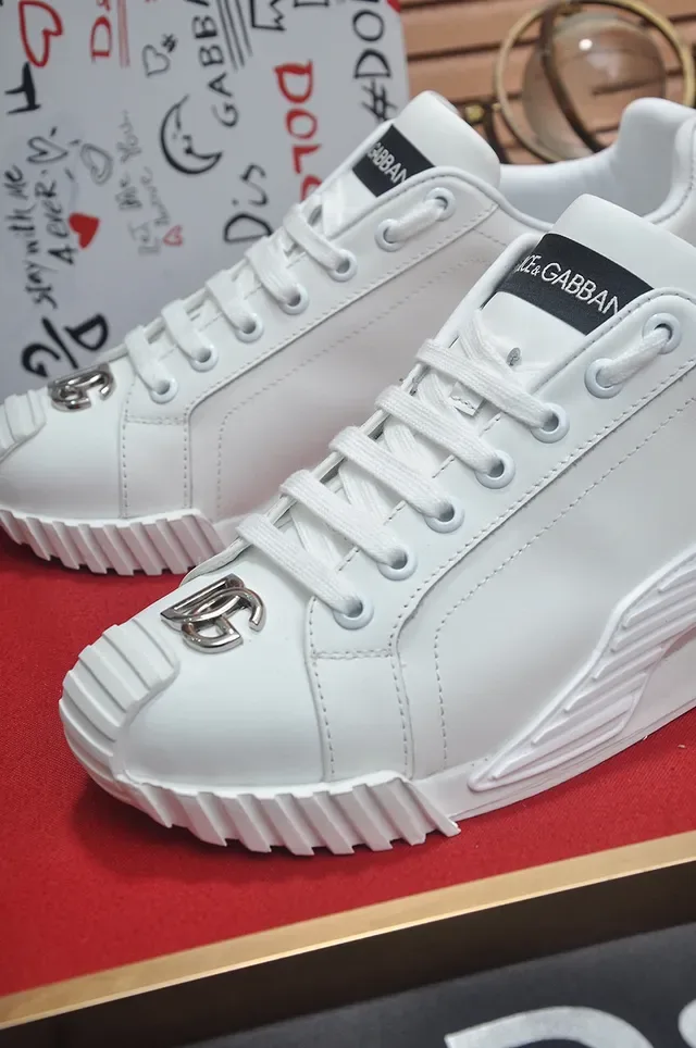 White Sculpted Midsole Lace-Up Lifestyle Sneaker 3