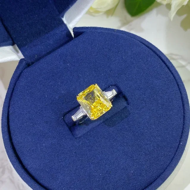 Yellow Silver Cushion-Cut Central Stone Double Halo Pavé Setting Ring 4