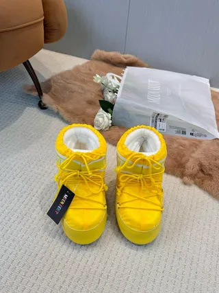 Yellow White High-Top Insulated Drawstring Collar Snow Boots 5