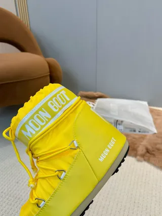 Yellow White High-Top Insulated Drawstring Collar Snow Boots 8