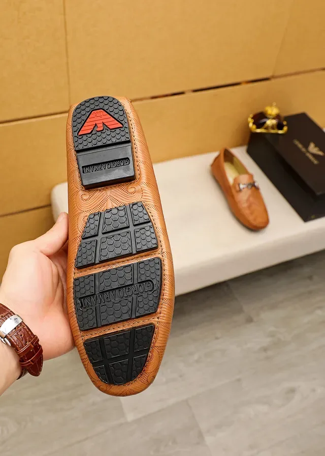 Giorgio Armani Mocassins de Couro Embossado com bit de cavalo 2