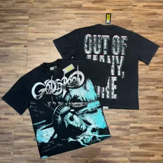 تي شيرت أسود بطبعة جرافيك Godspeed Out of Many One