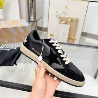 Golden Goose Ball Star 黑色皮革和麂皮生活方式运动鞋