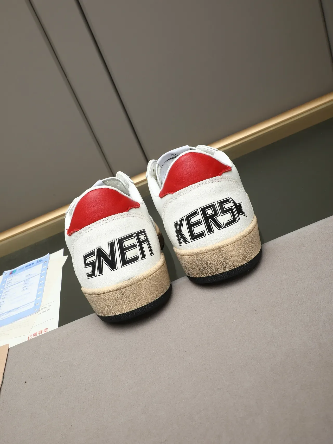 Golden Goose Ball Star Sneakers Lifestyle Blanc Gris Rouge 4