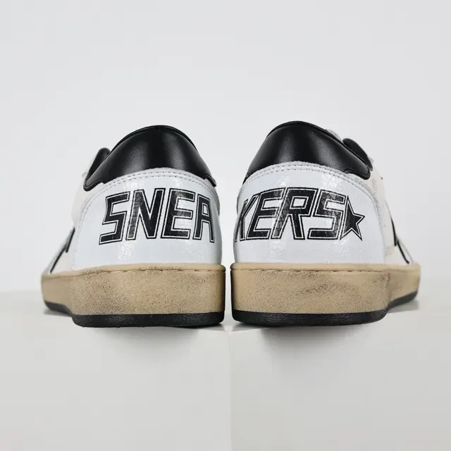Golden Goose Super-Star Sneakers Lifestyle Blanc et Noir Étoilé 8