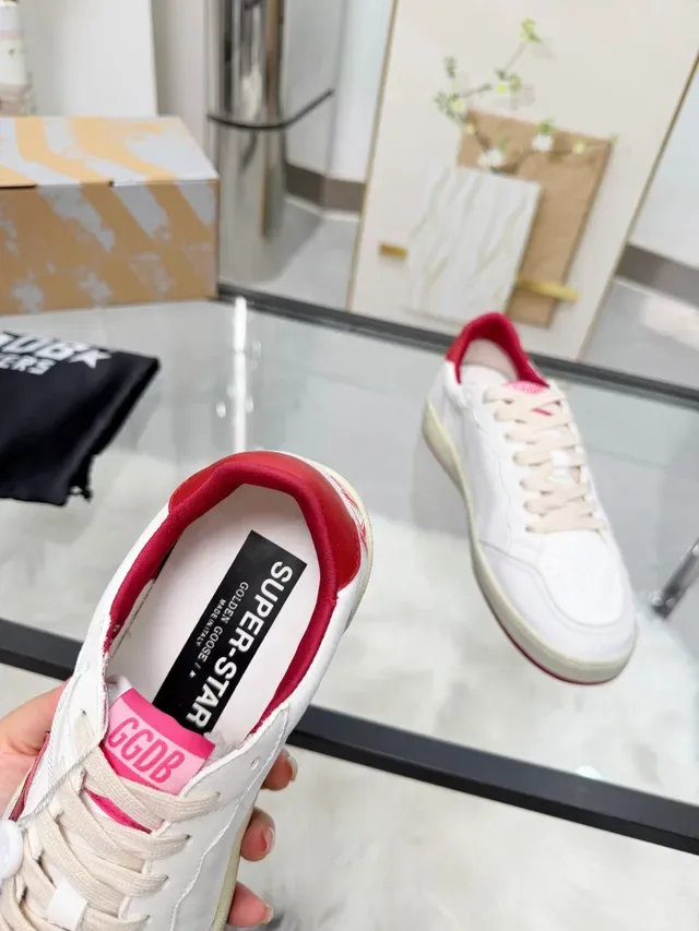 Golden Goose White Red Leather Star Appliqué Lifestyle Sneakers 3