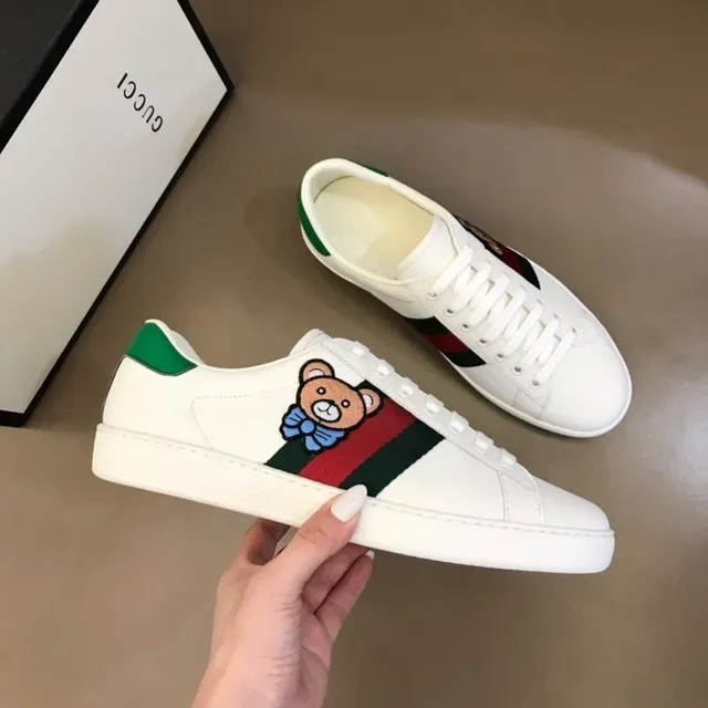 Gucci Ace حذاء رياضي أسلوب حياة شرائط ويب تطريز دب 6