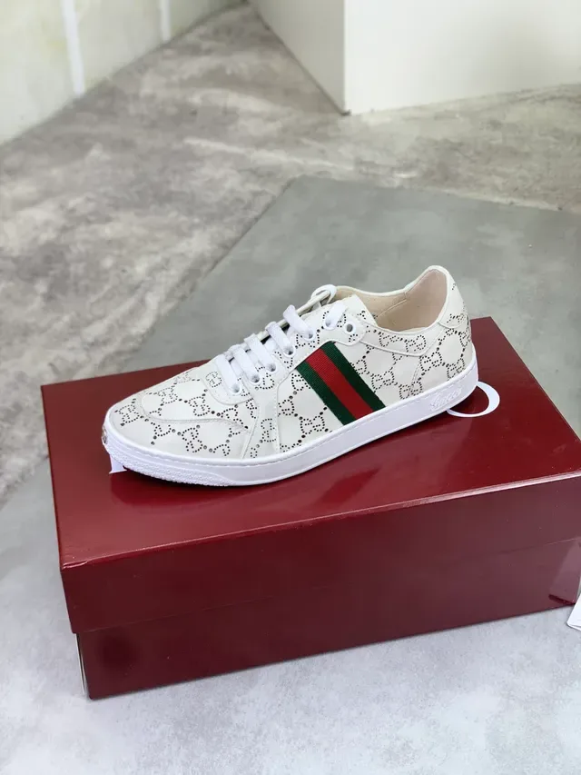 Gucci Ace Tênis Lifestyle Perf uradas Monograma Web Stripe 4