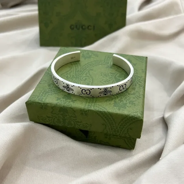 Gucci Bee & GG Cuff Silver-Tone Engraved Bracelet 6