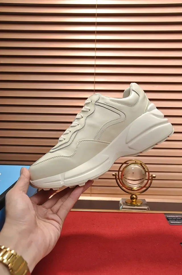 Gucci Beige Blue Wave-Print Side Panel Sculpted Chunky Sole Lifestyle Sneakers 2