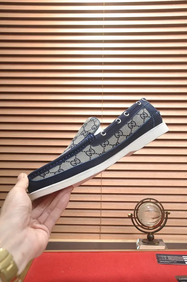 Gucci Beige Navy GG Monogram Canvas Leather Trim Loafer 6