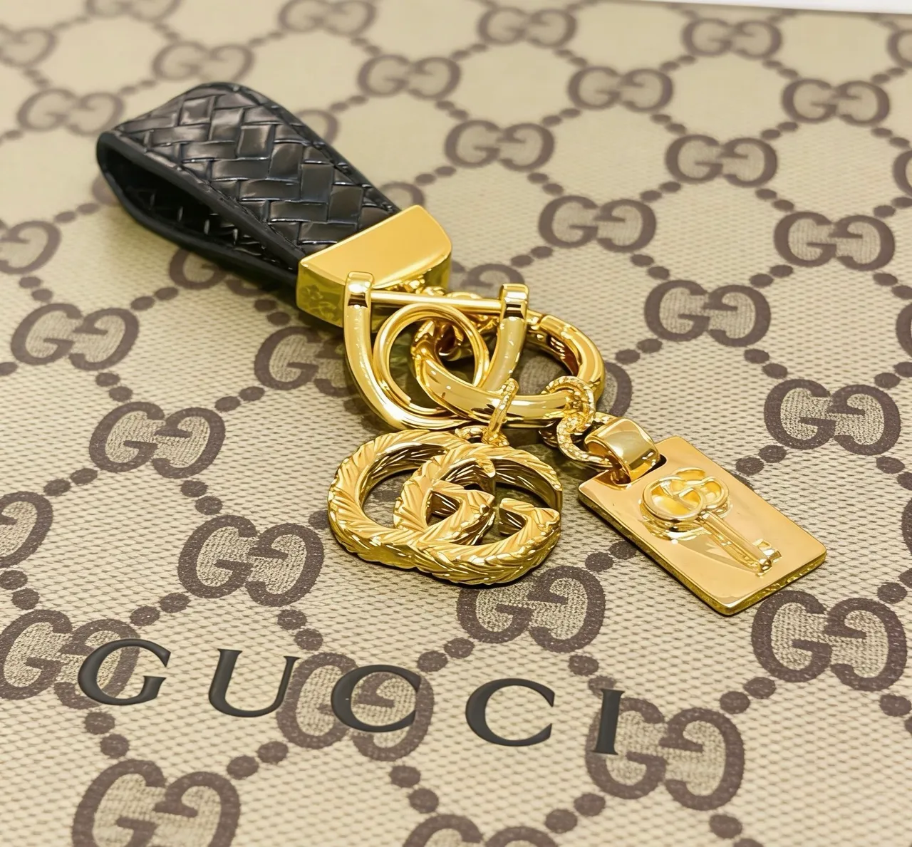 Gucci Black Gold Woven Leather Hardware Handbag 3