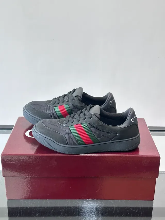 Gucci Black Red Low-Top Web Stripe Lifestyle Sneakers 5