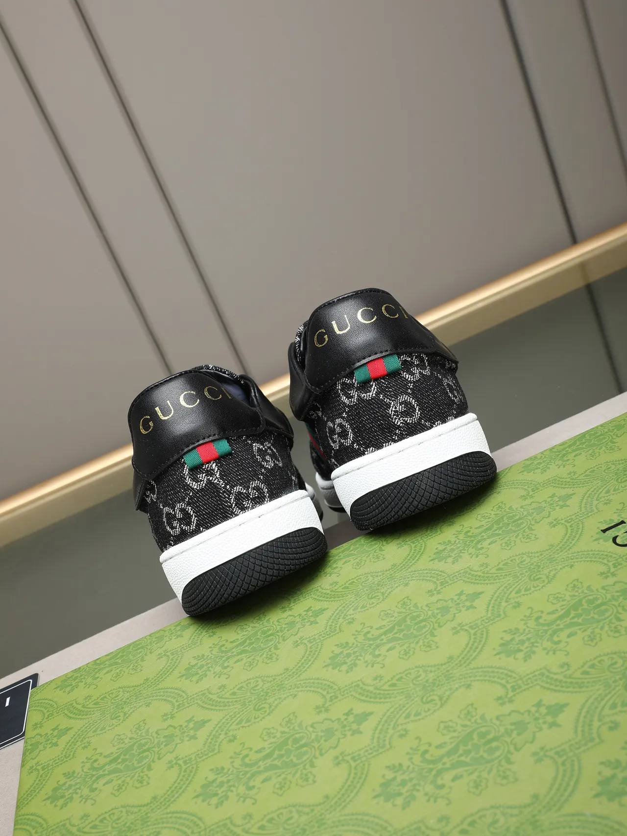 Gucci Black White Monogrammed Canvas Upper Leather Heel Tab Lifestyle Sneakers 3