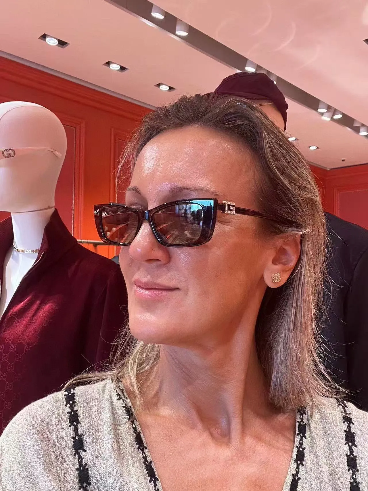 Gucci Lunettes de Soleil Marron Noir Carré Oeil de Chat Acétate de Tortue 8