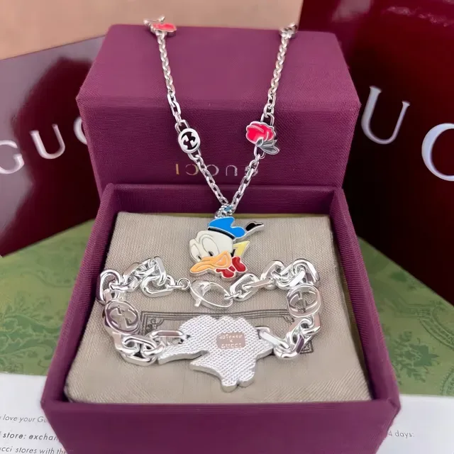 Gucci Chain-Link Bracelet Silver Multicolor Enamel Charm Bracelet 6