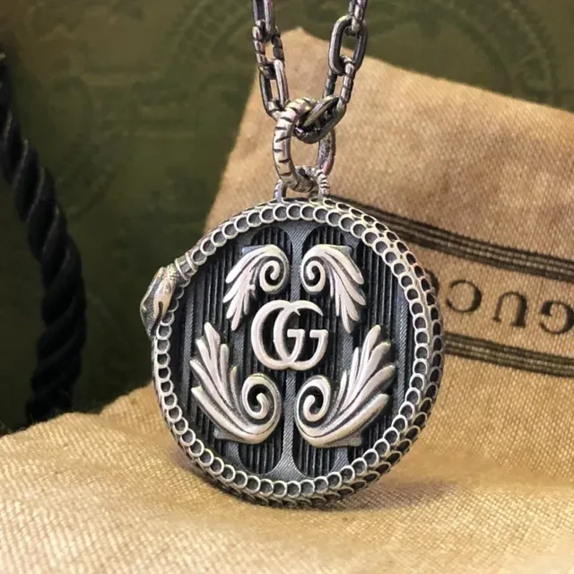 Gucci Dionysus Winged GG Oxidized Silver Medallion Necklace 5