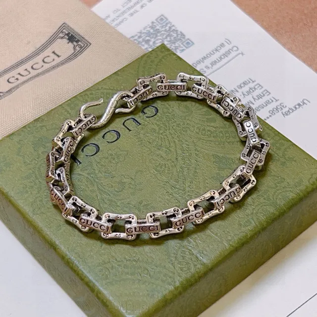 Gucci Bracelet Chaîne avec Logo Gravé 6