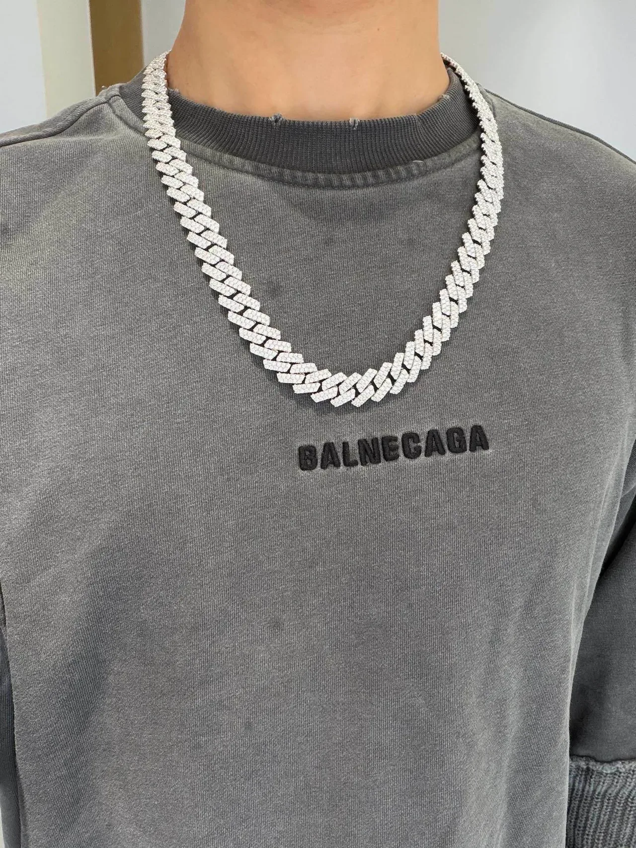Gucci Fully Pave-Set Curb-Link Chain Necklace 2