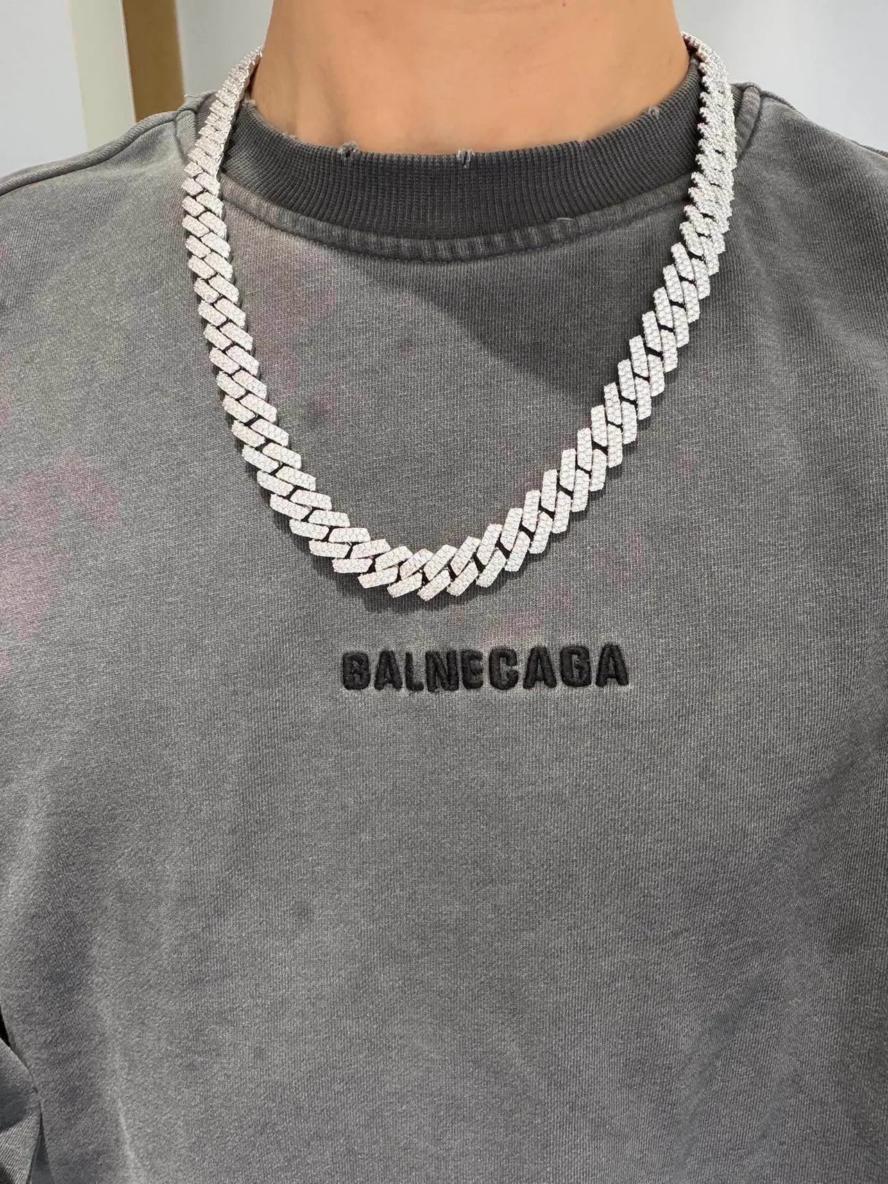 Gucci Fully Pave-Set Curb-Link Chain Necklace 8