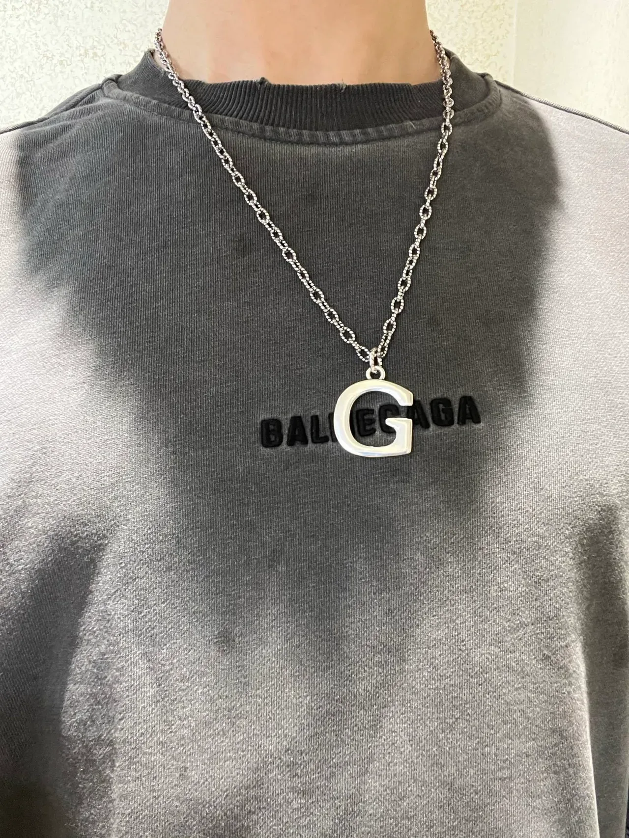 Gucci G-Logo Pendant Silver-Tone Chain Necklace 2