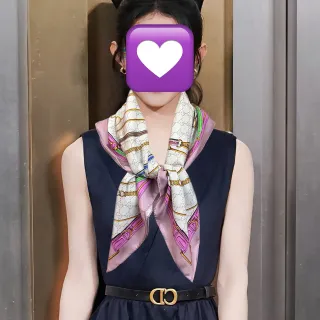 Gucci GG Marmont 米色粉色方形 interlocking G Monogram 丝巾