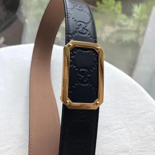Gucci GG Marmont কালো সোনালি উৎকীর্ণ মনোগ্রাম আয়তাকার বাকল চামড়ার বেল্ট
