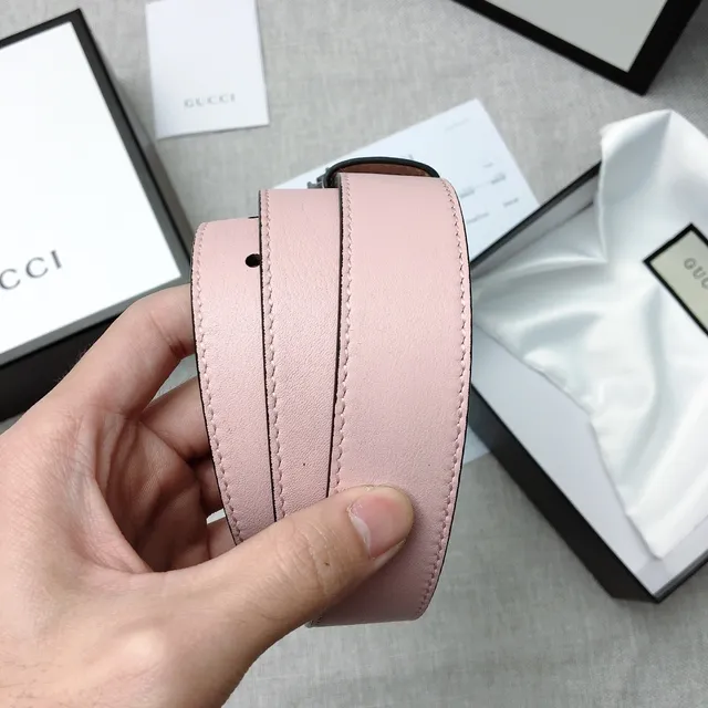 Gucci GG Marmont Ceinture en cuir rose pâle ornée de cristaux 2