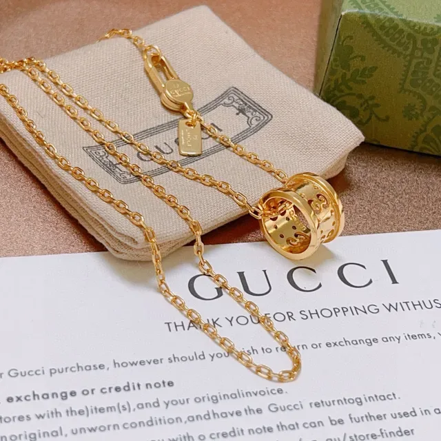 Gucci GG Marmont Colar com Corrente Dourada e Pingente Cilíndrico 6