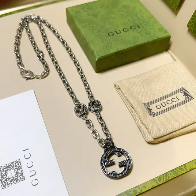 Gucci GG Marmont Silver Black Interlocking G Pendant Beaded Border Necklace 4