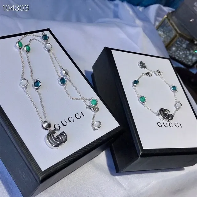Gucci GG Marmont Silver Blue Interlocking G Logo Chain-Link Construction Bracelet 4
