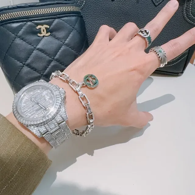 Gucci GG Marmont Silver Green Rectangular Link Chain Engraved Branding Bracelet 3