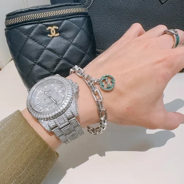Gucci GG Marmont Silver Green Rectangular Link Chain Engraved Branding Bracelet 5