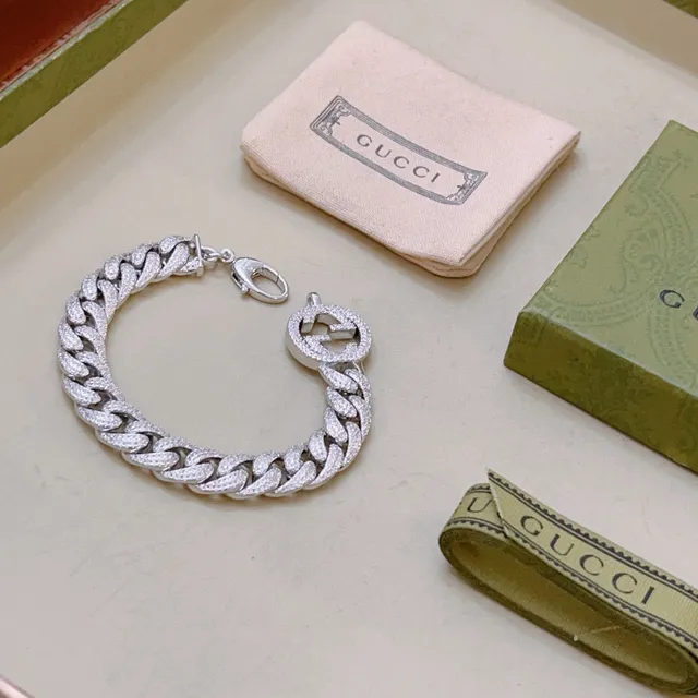 Gucci GG Marmont Silver Pavé-Set Curb Chain Interlocking G Clasp Bracelet 6