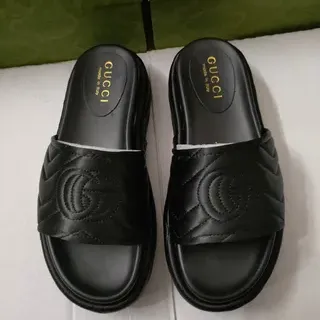 Gucci GG Marmont Slide Black Quilted Leather Slippers