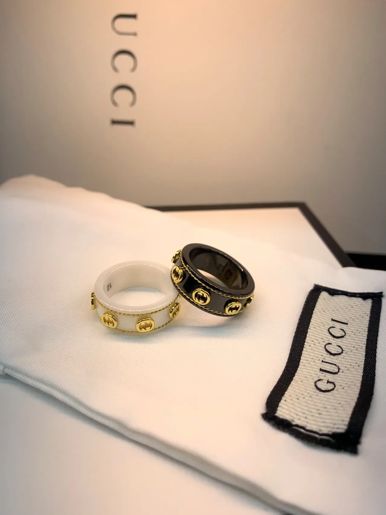 Gucci GG Marmont White Black Interlocking G Motifs Twisted Rope Trim Ring 2