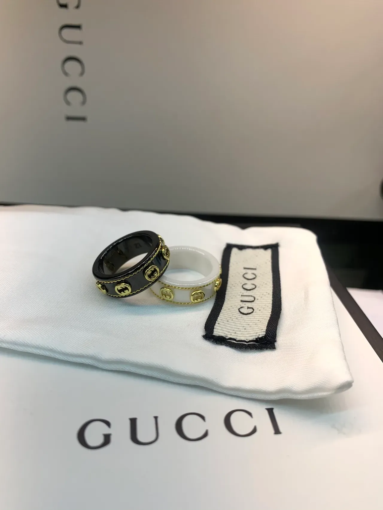 Gucci GG Marmont White Black Interlocking G Motifs Twisted Rope Trim Ring 3